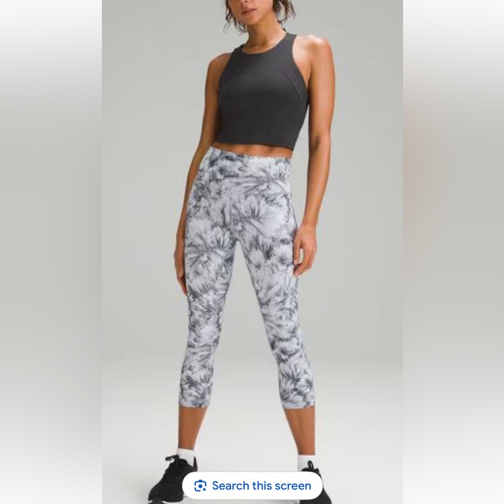 Lululemon women’s top crop Invigorate Training Tank Top
Graphite Grey Sz 4